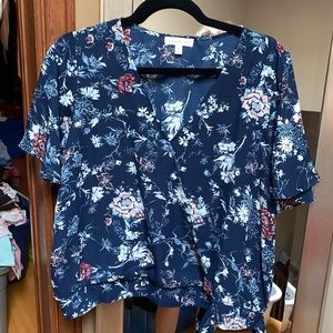 Socialite woman’s blouse, size XL